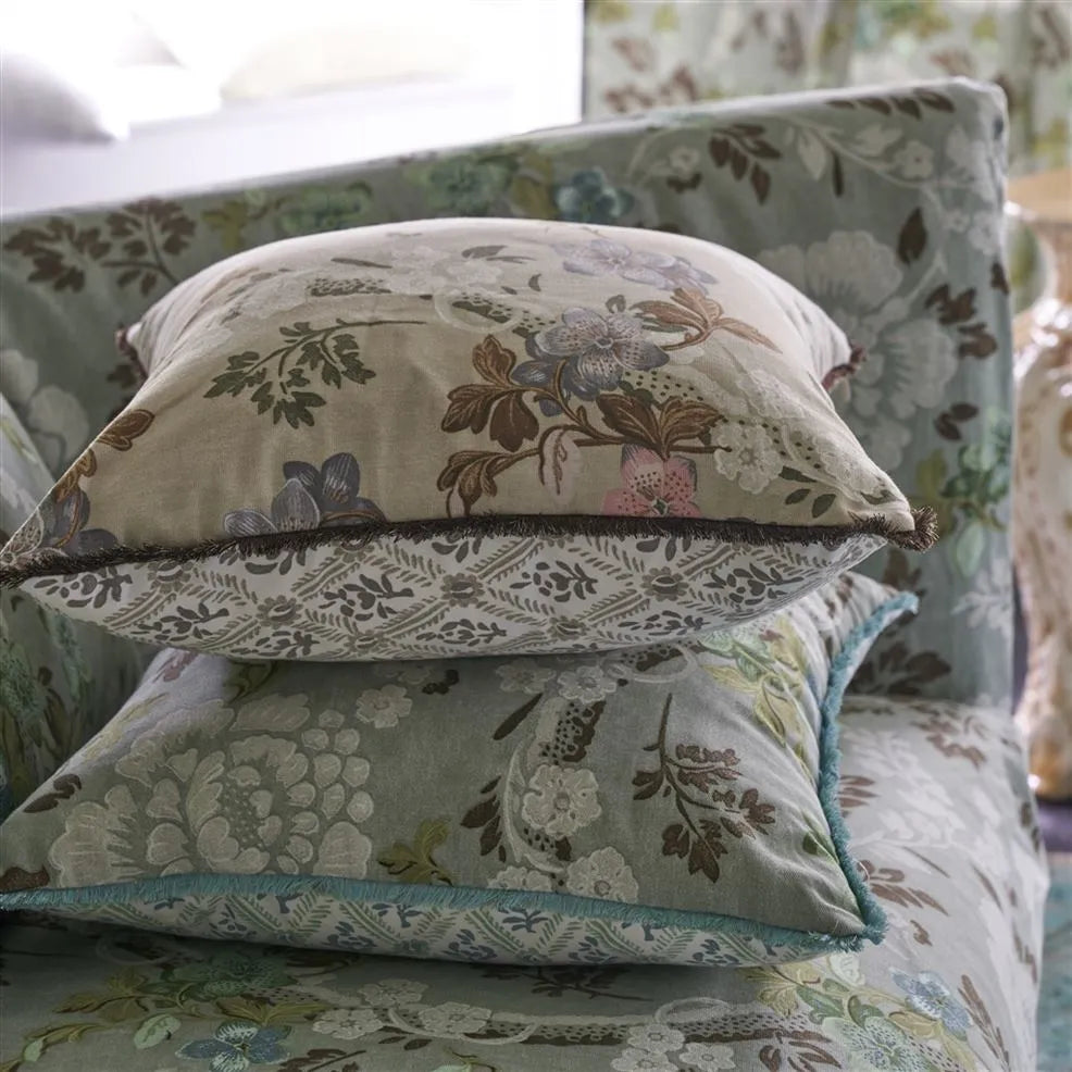 Cushion EAGLE HOUSE DAMASK LIMESTONE by English Heritage